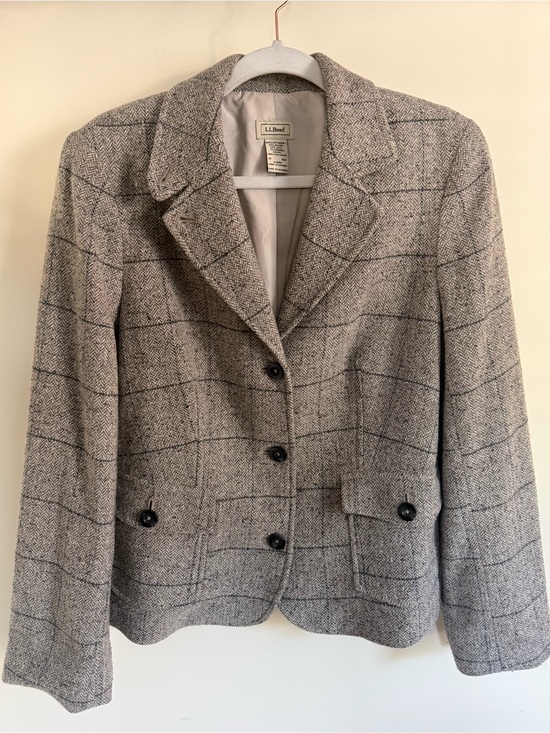 L.L. Bean Jackets & Blazers - L.L.Bean Wool Blend Herringbone Tweed Blazer - Size M